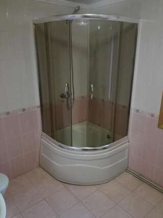 Апартаменты Садиба «Між Гір» Микуличин Дом с 4 спальнями-23