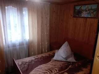 Апартаменты Садиба «Між Гір» Микуличин Дом с 4 спальнями-29