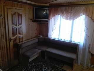 Апартаменты Садиба «Між Гір» Микуличин Дом с 4 спальнями-31