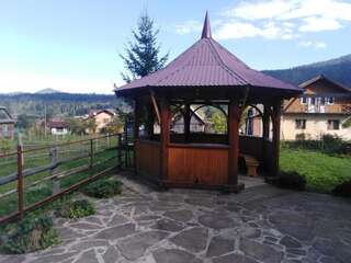 Апартаменты Садиба «Між Гір» Микуличин Дом с 4 спальнями-38